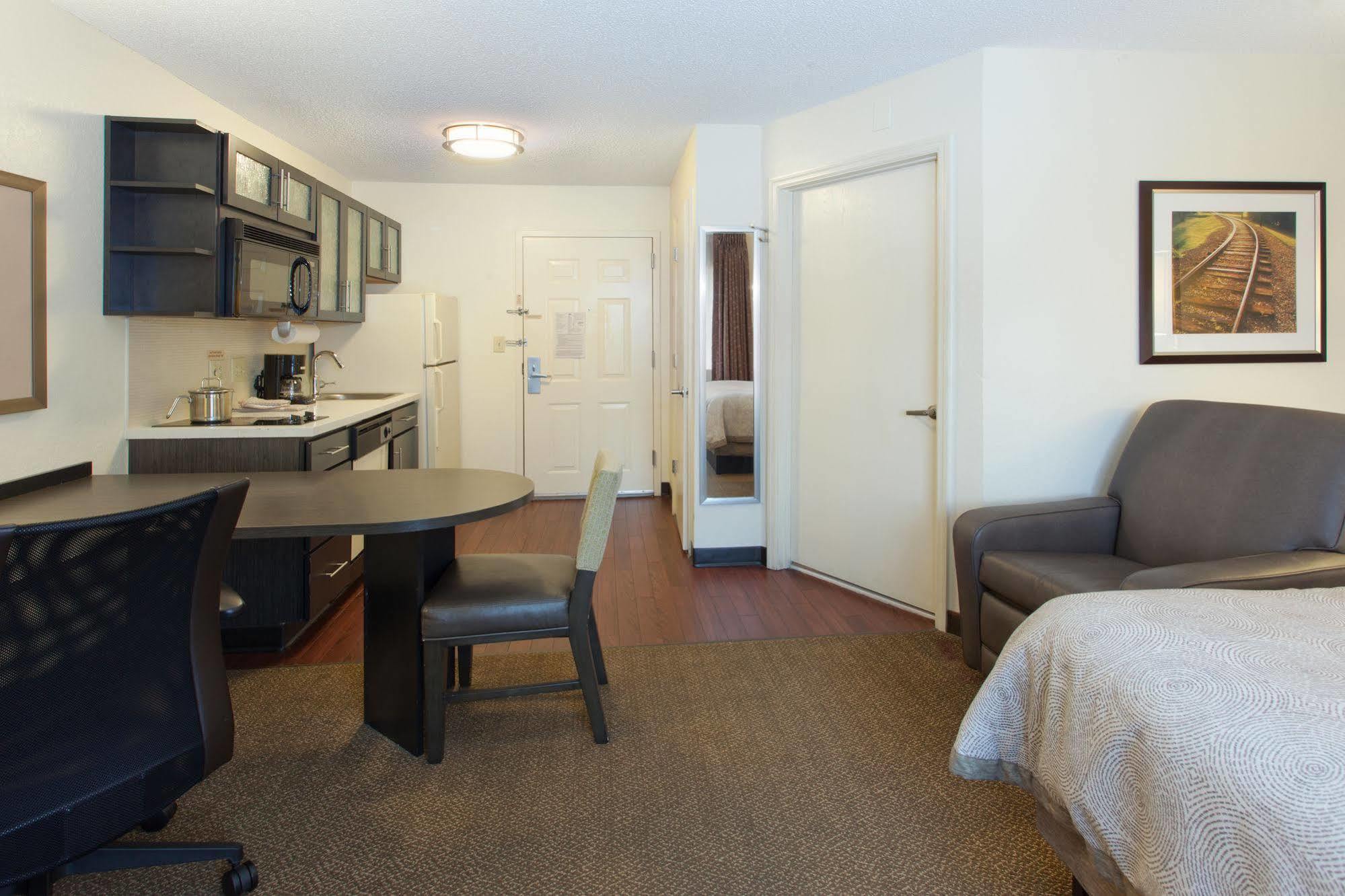 Sonesta Simply Suites Columbus Airport Gahanna Exteriör bild